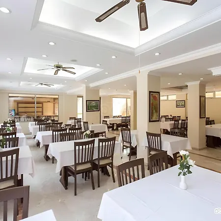 Astoria Park & Concept Hotel Kemer